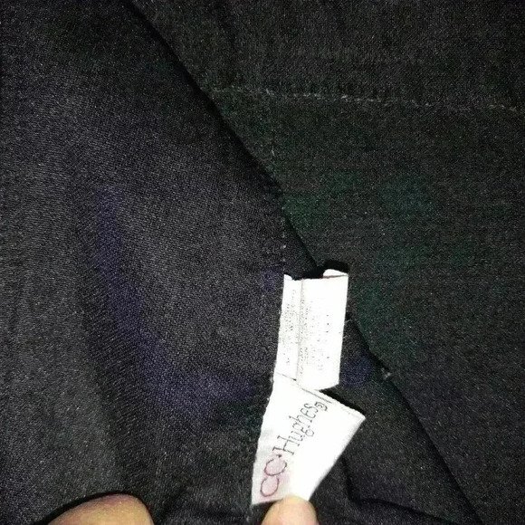 black skirt - Picture 3 of 3